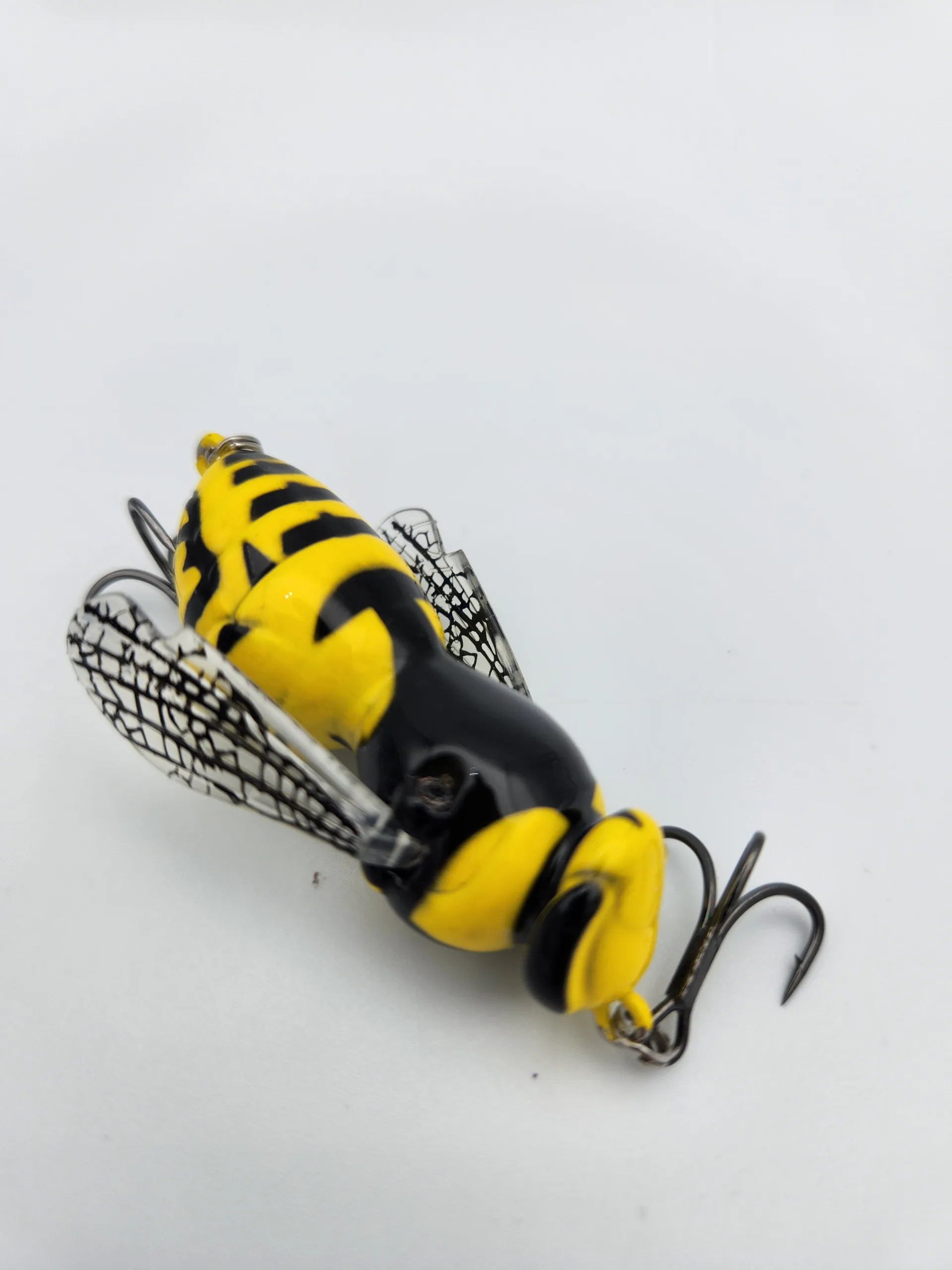 6 cm 9 gr Arı Desenli Su Üstü Yapay Yem – WTD Topwater Sahte Balık | Levrek, Turna ve Tatlı Su Avları İçin